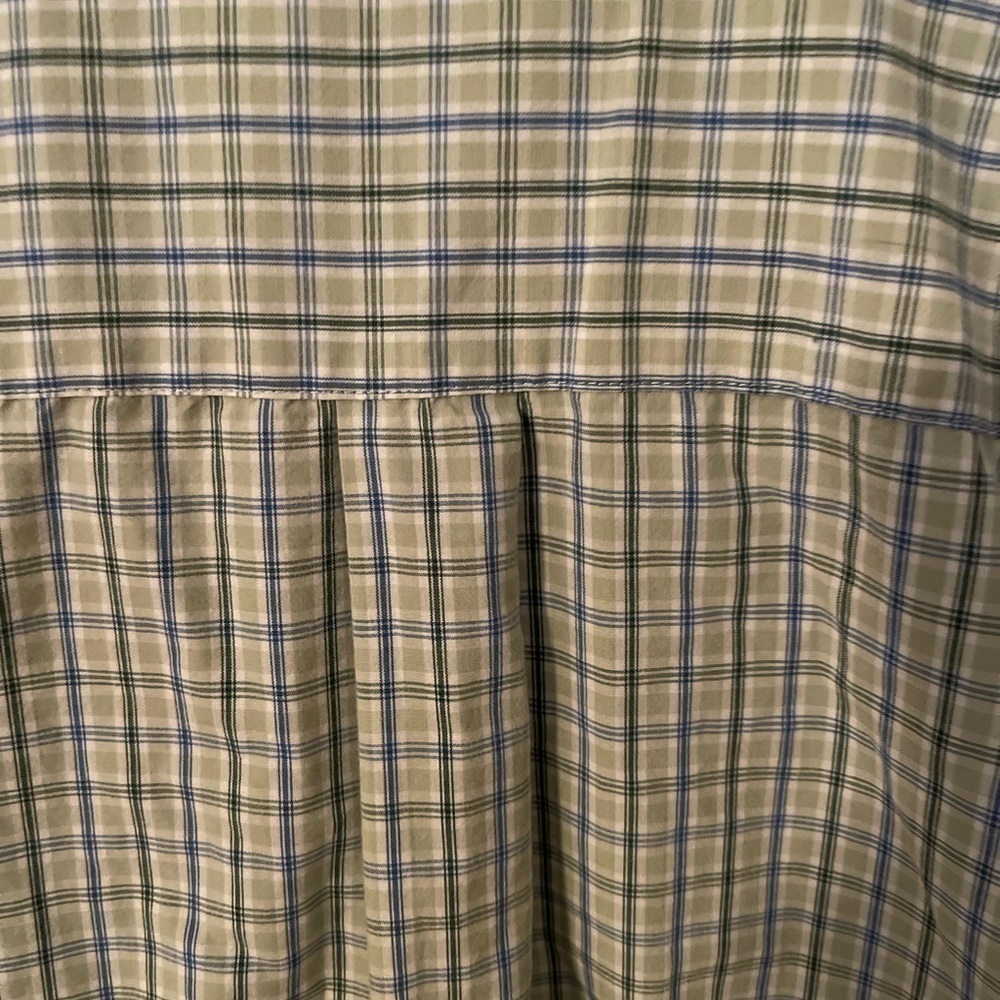 Arrow short sleeve plaid button down casual shirt. - Picture 6 of 8